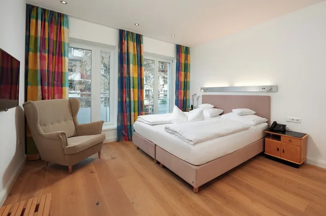 شقة عائلية بسرير كينج بشرفة مع أريكة، Design Hotel Vosteen 2/4