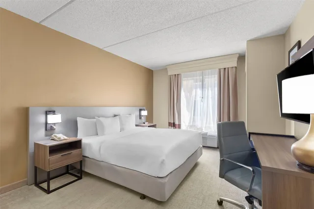 جناح بسرير كينج لذوي الإعاقة، Comfort Suites Near Universal Orlando Resort 4/7