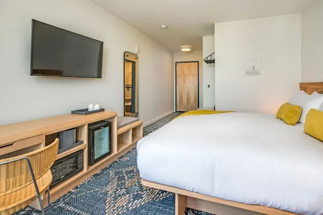 غرفة بسرير كينج، SaltLine Hotel 1/4