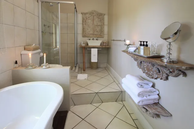 جناح فاخر بسرير كوين بإطلالة على البحر، Lavender Manor Guest Lodge 7/7