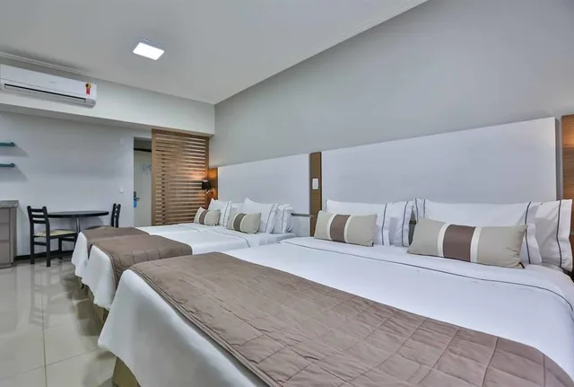 Premium, Suite, Queen Bed, Wyndham Golden Foz 2/6