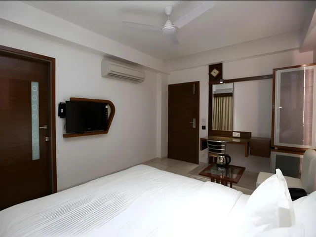 غرفة ديلوكس، HOTEL ATITHI 3/3