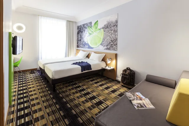 غرفة قياسية بثلاثة أسرّة، IBIS STYLES NAPOLI GARIBALDI 3/6