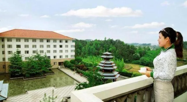 Merryland Resort Guilin، Guilin 12/41