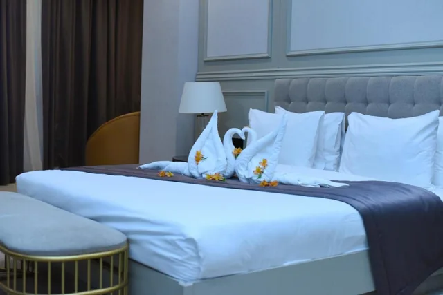Horizon, Suite, King Bed، Horizon Manor 6/8