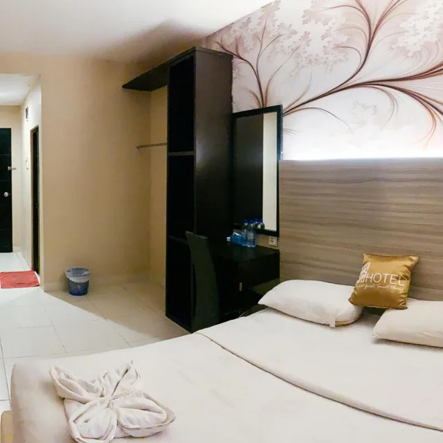 غرفة قياسية بسرير مزدوج، OS Hotel Batu Aji Batam 2/2