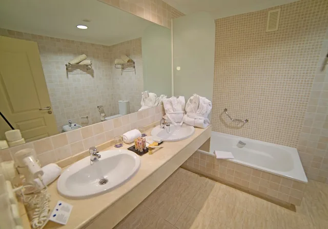 جناح جونيور بسريرين منفصلين مع أريكة، Holiday World Riwo Affiliated By Melia 6/8