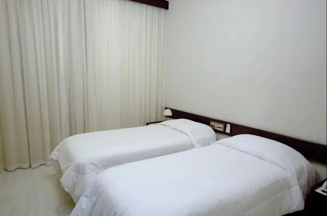 غرفة ديلوكس مفردة بسريرين منفصلين مع أريكة، Slaviero Hotel Londrina Flat 5/10