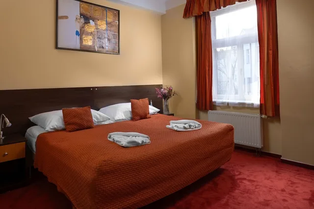 شقة عائلية بسرير كوين وسريرين فرديين بغرفتي نوم، Anyday Apartments 5/10
