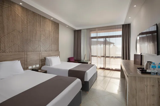غرفة بسرير مزدوج أو سريرين منفصلين، Pyramisa Island Hotel Aswan 4/7