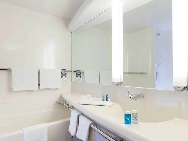 جناح عائلي بسرير مزدوج مع أريكة، Novotel Paris Orly Rungis 10/10