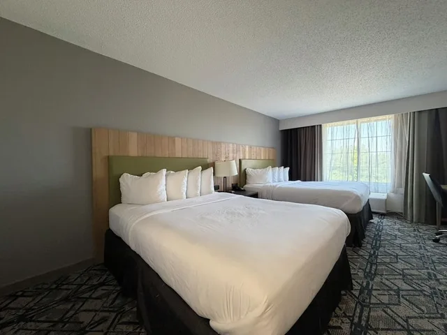 غرفة بسريرين كوين لذوي الإعاقة، Country Inn & Suites by Radisson, Novi, MI 4/5