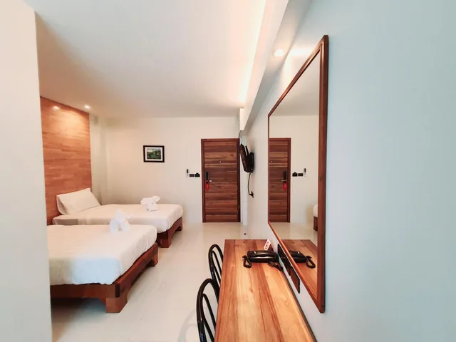 غرفة قياسية بسريرين منفصلين، SUhotel Suratthani 10/10