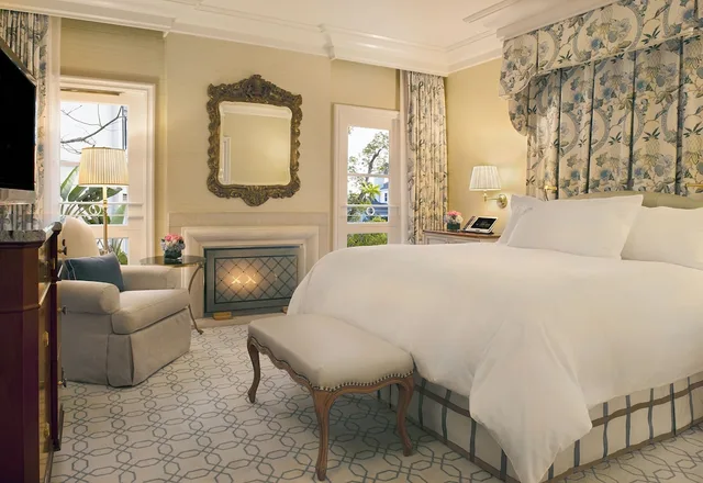 Executive, Suite, Villa, King Bed، The Peninsula Beverly Hills 1/1