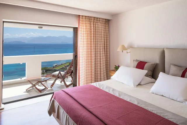 جناح سوبيريور بسرير مزدوج بإطلالة على البحر بغرفة نوم واحدة، Elounda Mare Relais & Chateaux Hotel 1/2