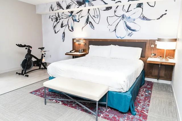 Fitness, King Bed، HILTON GARDEN INN FAIRFAX 3/7