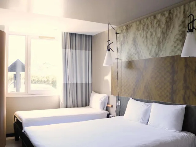 غرفة بسرير فردي، IBIS IRUN 1/3