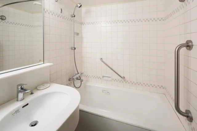 غرفة بسرير كوين في المبنى الرئيسي، Sapporo Grand Hotel 6/10