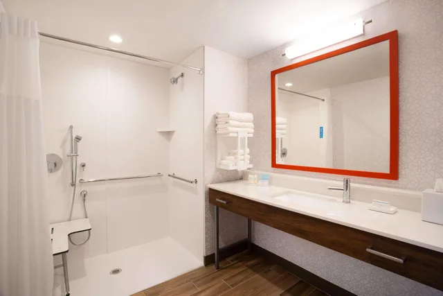 جناح بسرير كينج، Hampton Inn Suites North Port Fl 2/3