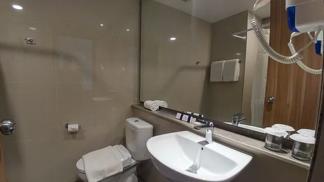 غرفة ديلوكس للمدخنين، Wing Hotel Kualanamu 3/3