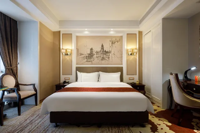 Deluxe, Suite, Guangzhou Daxin International Hotel 2/2