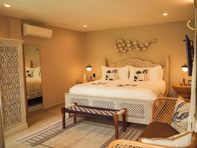 غرفة سوبيريور بسرير كينج بإطلالة على الحديقة، The Providence Hotel Boutique 1/5