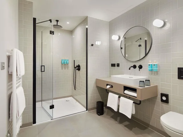 غرفة قياسية بسرير مزدوج، Novotel Hamburg Central Station 6/7