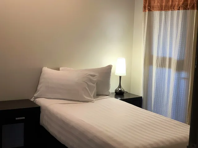 شقة بسرير كينج وسرير كوين وسريرين فرديين بـ4 غرف نوم بمطبخ صغير، Auckland City Hotel 10/10