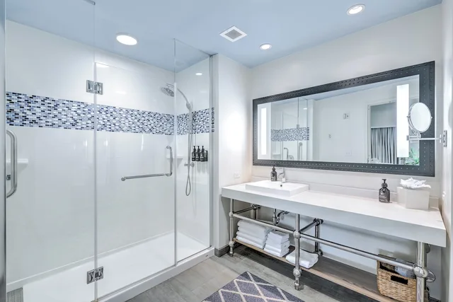 جناح بسرير كينج مع أريكة، Hotel Indigo Orange Beach Gulf Shores 4/6