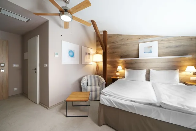 Superior, Queen Bed, Golf Course View, Balcony، Cihelny Golf & Wellness Resort 4/10