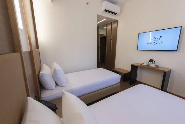 غرفة أساسية بسريرين منفصلين، Kabayan Hotel Pasay 6/8