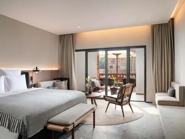 Deluxe, King Bed, Private Garden, Terrace، DongFengYun Hotel Mi'Le - MGallery Collection 2/5