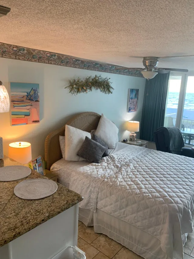 استوديو بشرفة، Island Inn Beach Resort 1/10