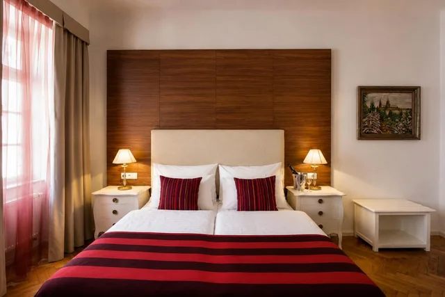 غرفة ديلوكس بسرير مزدوج، Little King Hotel U Malvaze 4/10