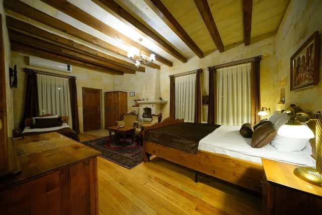 Family, 1 Double and 1 Single Bed, Harman Cave Hotel 1/10