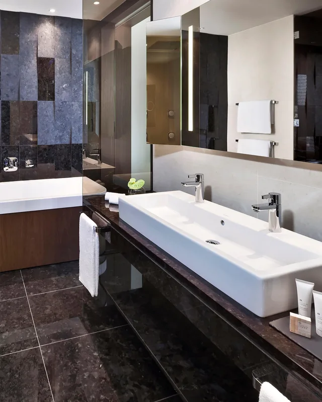 جناح، Melia Vienna 3/4