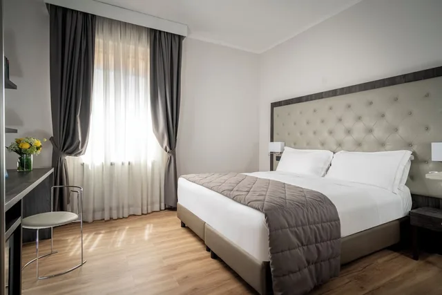 Double Deluxe, Hotel Re Enzo 1/10