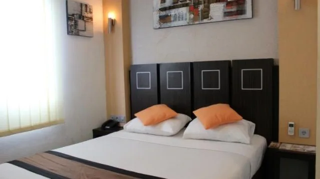 غرفة قياسية بسرير مزدوج، Grand Global Hotel Palangka Raya 3/4
