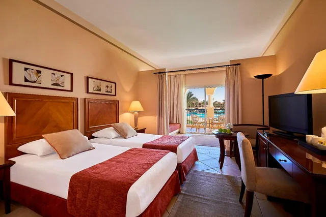 غرفة عائلية، Jaz Almaza Beach Resort, Almaza Bay 1/1