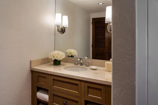 Guest Room, Deluxe, 2 Queen Beds, Resort View, The Ritz-Carlton Bacara Santa Barbara 2/5