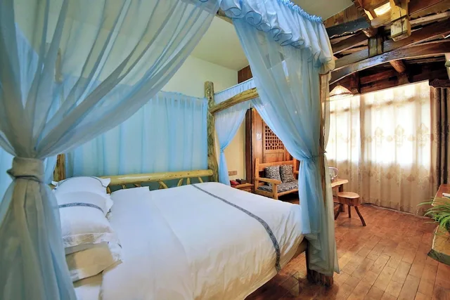 Romantic, Queen Bed, Mountain View, Xiangxi Dreamweaver Inn 4/6