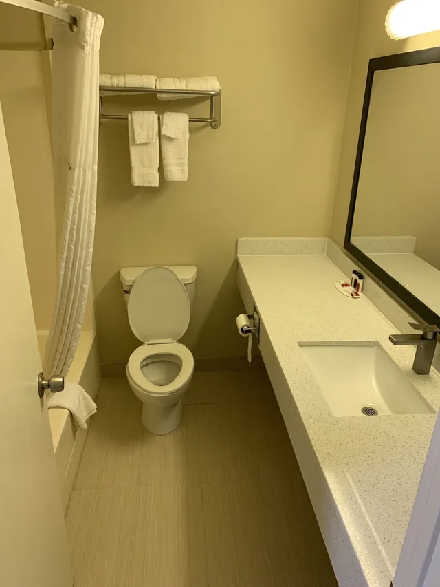 غرفة ديلوكس بسرير كينج، Travelodge by Wyndham Odessa 10/10