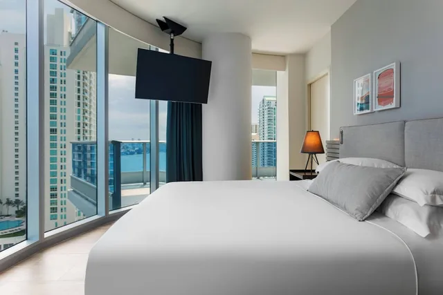 جناح بسرير كينج بغرفة نوم واحدة في طابق مرتفع، Kimpton Epic Hotel 3/4