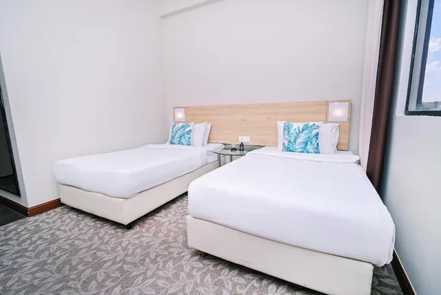 غرفة ديلوكس بسريرين منفصلين، Kingston Hotel 10 @ Bukit Jalil 2/6