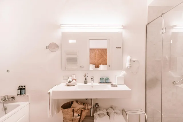 جناح جونيور بشرفة، Romantik Hotel Cases de Son Barbassa 3/3