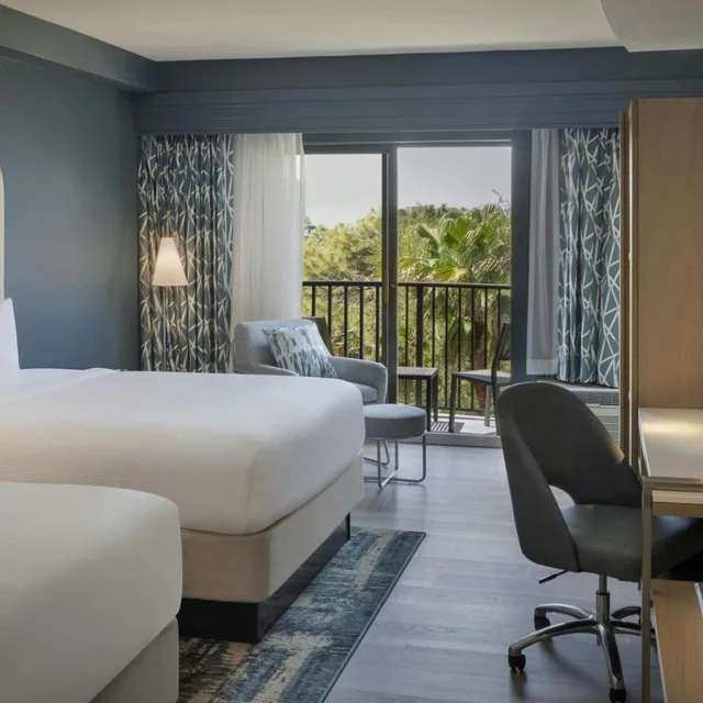 غرفة بسريرين كوين بشرفة، Courtyard by Marriott Sandestin at Grand Boulevard 9/12