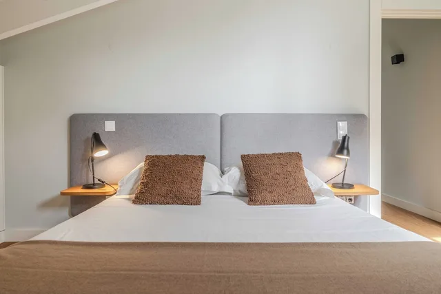 شقة تنفيذية بسرير كوين وسرير فردي بغرفتي نوم مع أريكة بمطبخ صغير، Uma Formosa Apartments 3/6