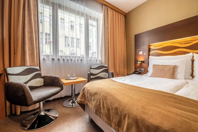 غرفة قياسية بسرير كينج، Danubia Gate Hotel 4/9