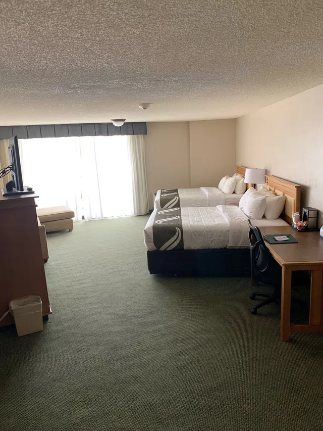 Room, 2 Queen Beds, Falls View, Sofa، Comfort Suites Idaho Falls 5/9