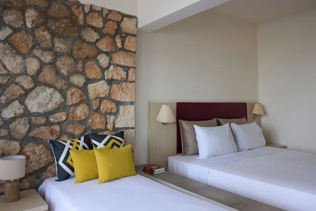 Family, Bungalow, Queen and Twin Beds, Shared Pool، Blue Bay Beach Resort 2/3